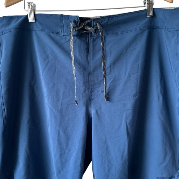 Patagonia Mens 40 Blue Hydropeak 10" Inseam Swim Trunks - Picture 16 of 16